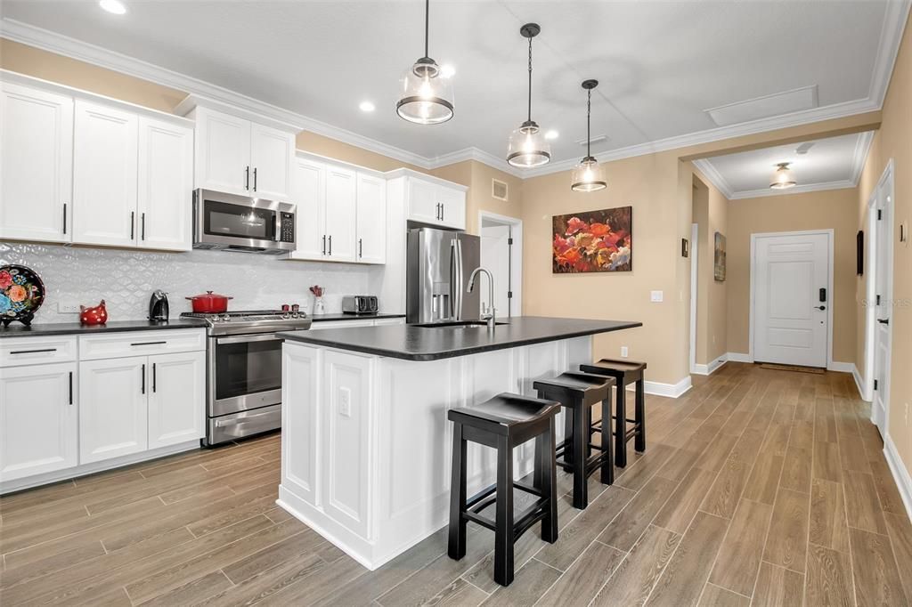 Activo con contrato: $459,000 (3 camas, 2 baños, 1832 Pies cuadrados)