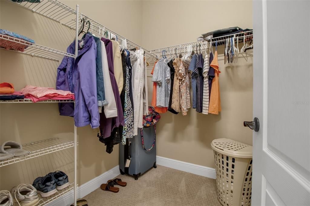 Activo con contrato: $459,000 (3 camas, 2 baños, 1832 Pies cuadrados)