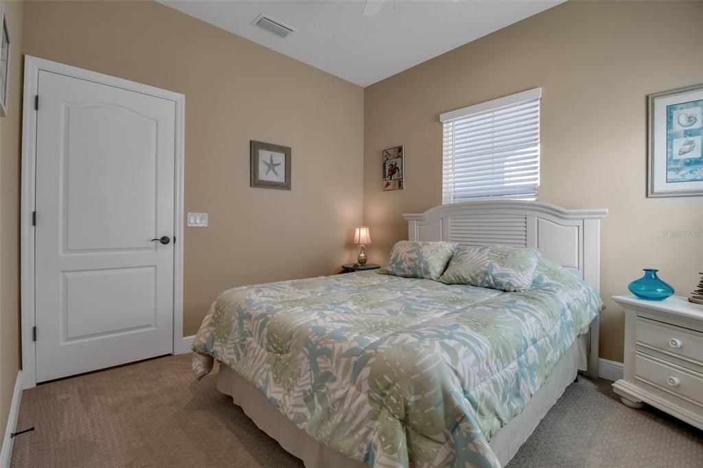 Activo con contrato: $459,000 (3 camas, 2 baños, 1832 Pies cuadrados)