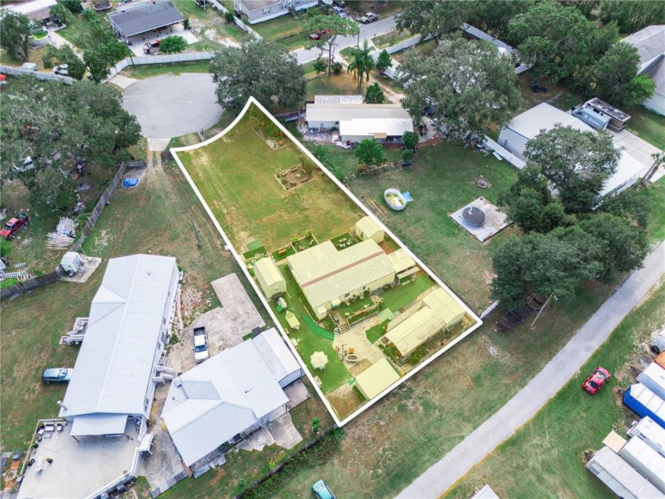 合同活跃: $219,000 (3 贝兹, 1 浴室, 1056 平方英尺)