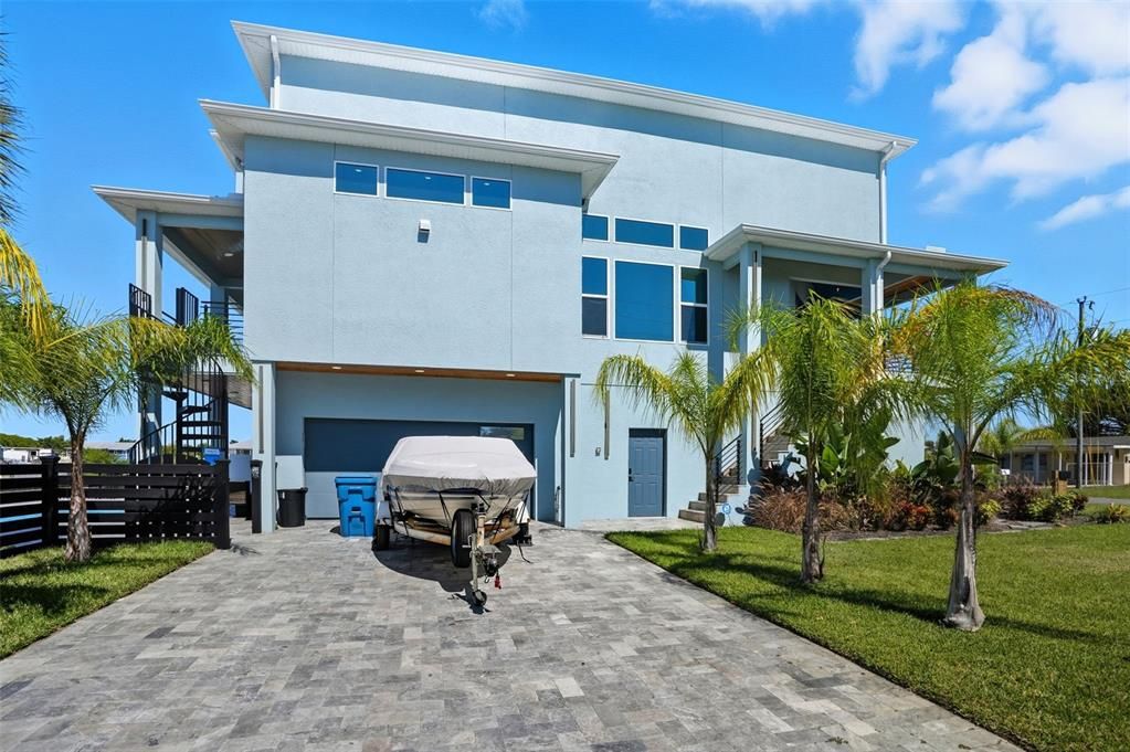 For Sale: $1,150,000 (3 beds, 2 baths, 2321 Square Feet)