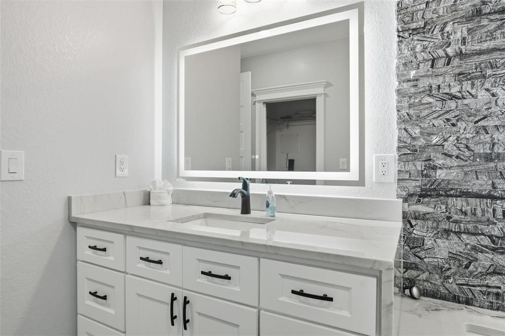 For Sale: $1,150,000 (3 beds, 2 baths, 2321 Square Feet)