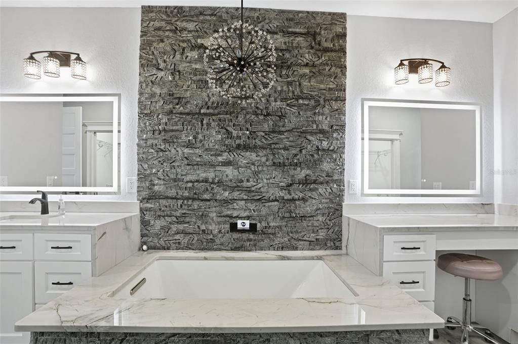 For Sale: $1,150,000 (3 beds, 2 baths, 2321 Square Feet)