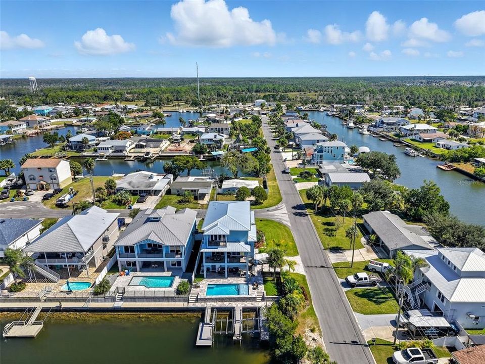 For Sale: $1,150,000 (3 beds, 2 baths, 2321 Square Feet)