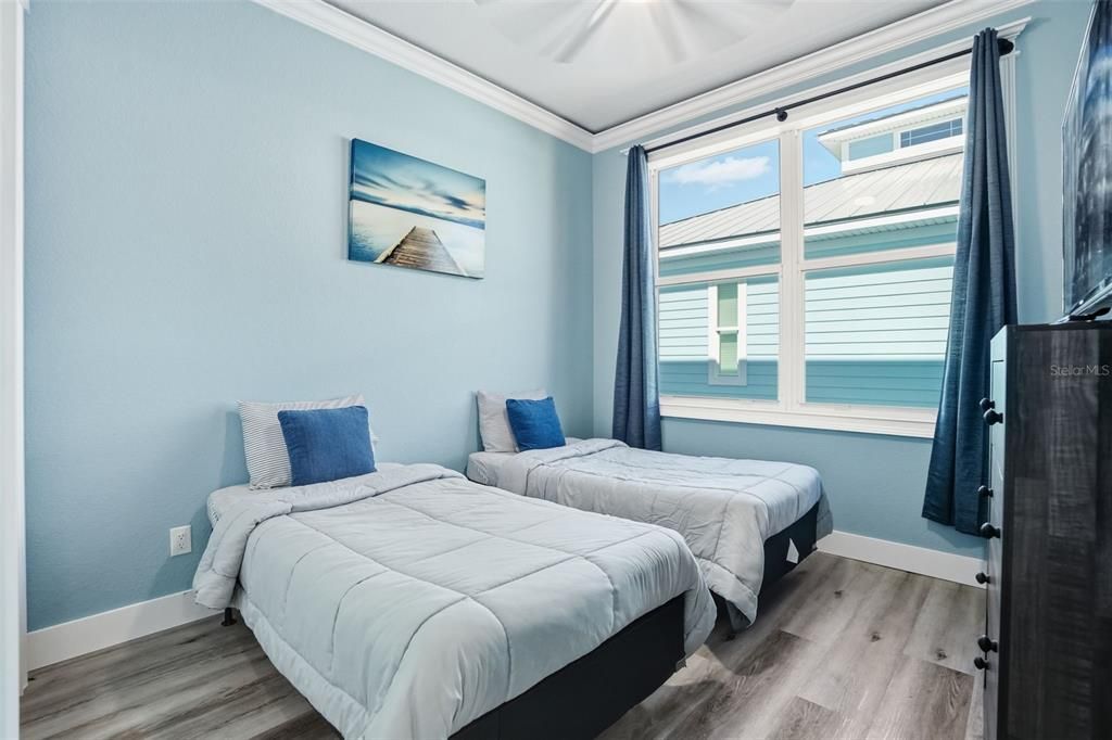 For Sale: $1,150,000 (3 beds, 2 baths, 2321 Square Feet)