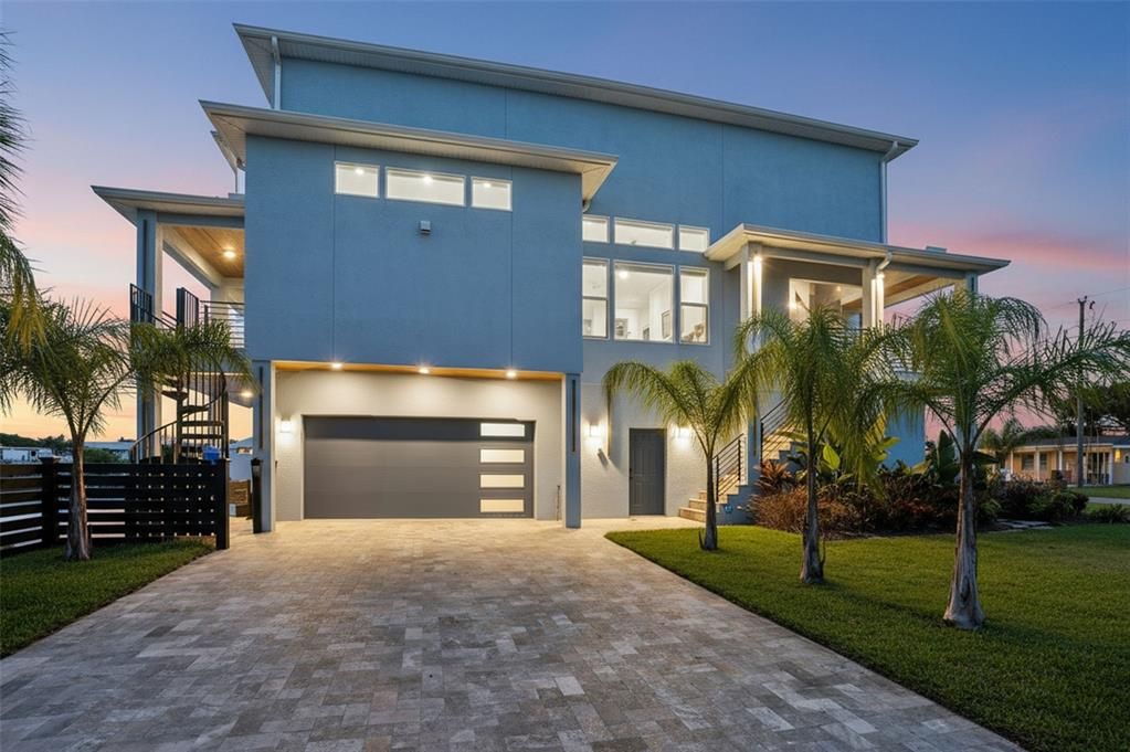 For Sale: $1,150,000 (3 beds, 2 baths, 2321 Square Feet)