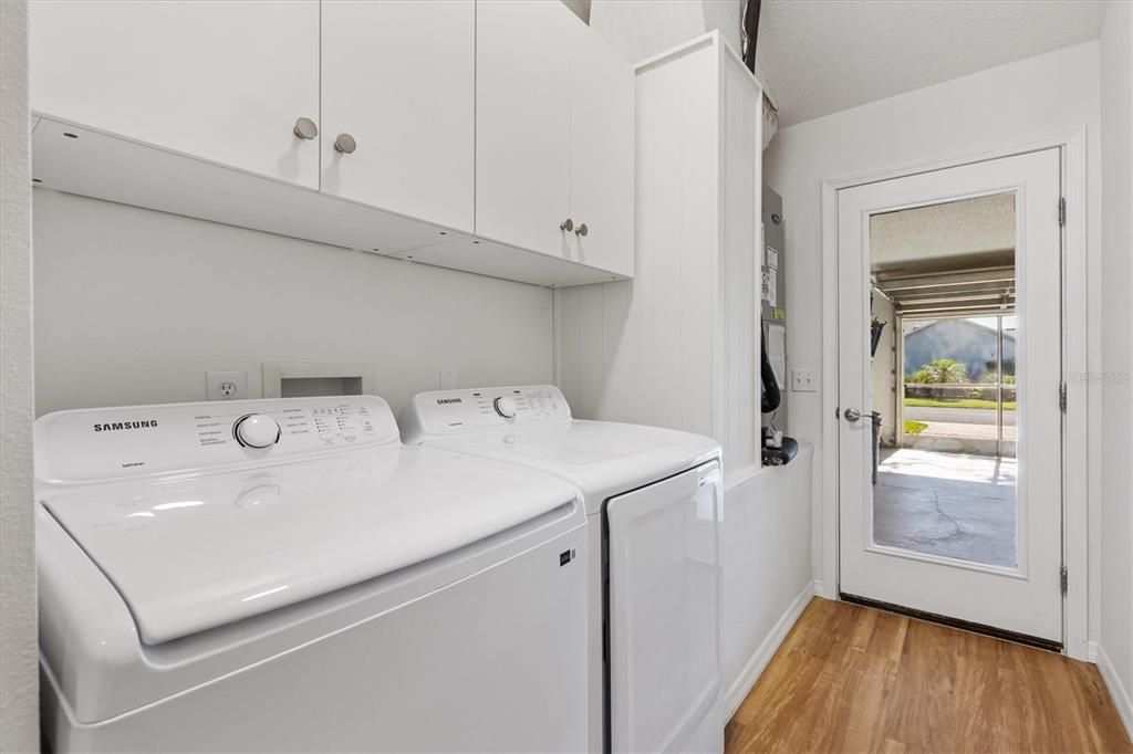 Activo con contrato: $357,500 (3 camas, 2 baños, 1418 Pies cuadrados)