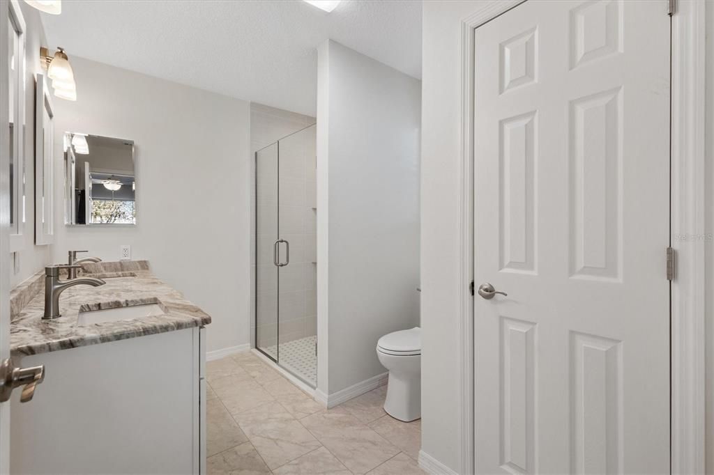 Activo con contrato: $357,500 (3 camas, 2 baños, 1418 Pies cuadrados)