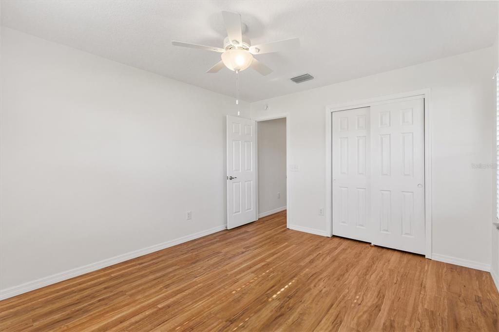 Activo con contrato: $357,500 (3 camas, 2 baños, 1418 Pies cuadrados)