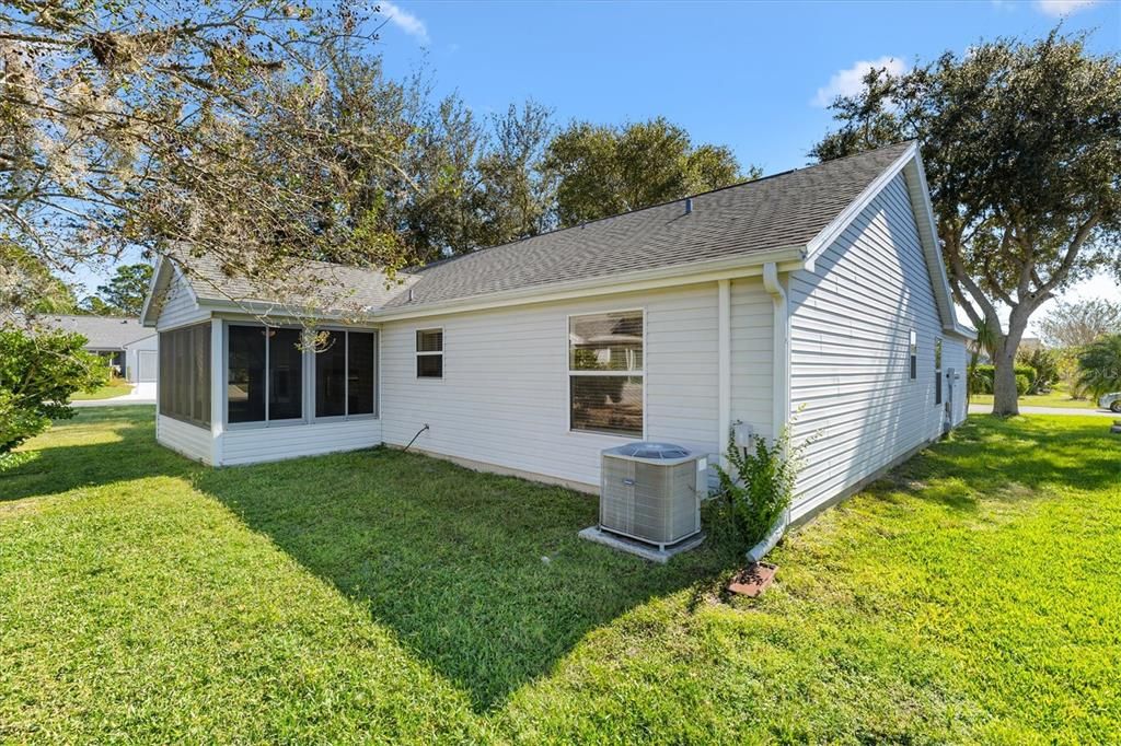 Activo con contrato: $357,500 (3 camas, 2 baños, 1418 Pies cuadrados)