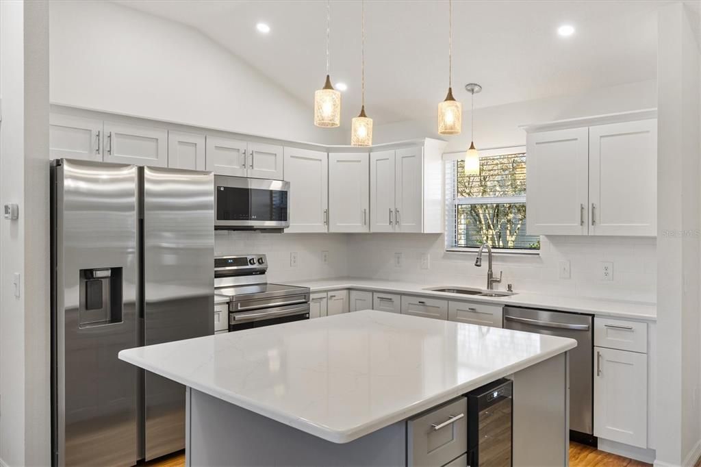 Activo con contrato: $357,500 (3 camas, 2 baños, 1418 Pies cuadrados)