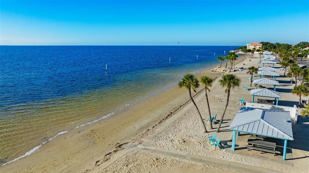 En Venta: $2,371,000 (4 camas, 4 baños, 4300 Pies cuadrados)