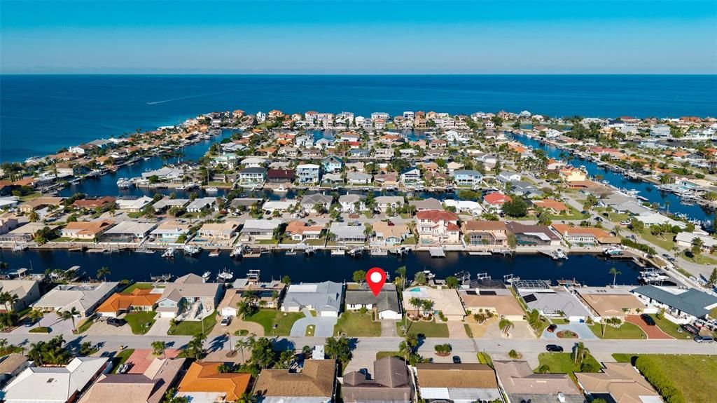 En Venta: $2,371,000 (4 camas, 4 baños, 4300 Pies cuadrados)