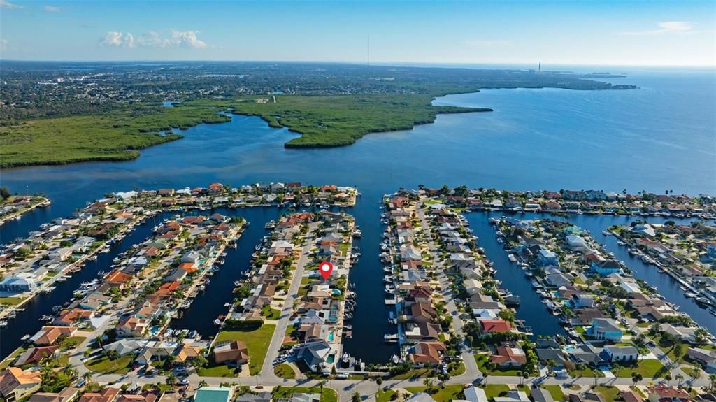 En Venta: $2,371,000 (4 camas, 4 baños, 4300 Pies cuadrados)