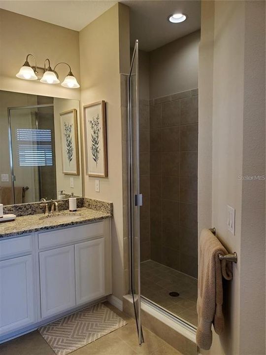 出租: $6,000 (2 贝兹, 2 浴室, 1528 平方英尺)