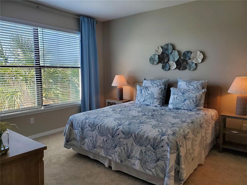 出租: $6,000 (2 贝兹, 2 浴室, 1528 平方英尺)