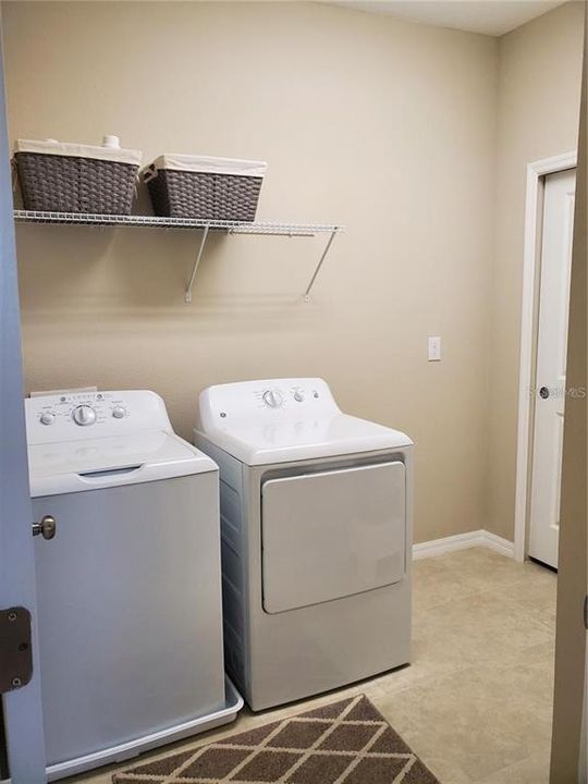 出租: $6,000 (2 贝兹, 2 浴室, 1528 平方英尺)