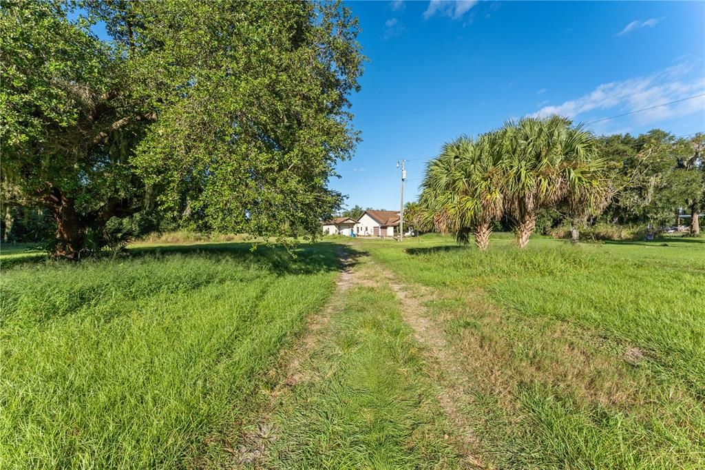 На продажу: $470,000 (3 спален, 2 ванн, 2035 Квадратных фут)