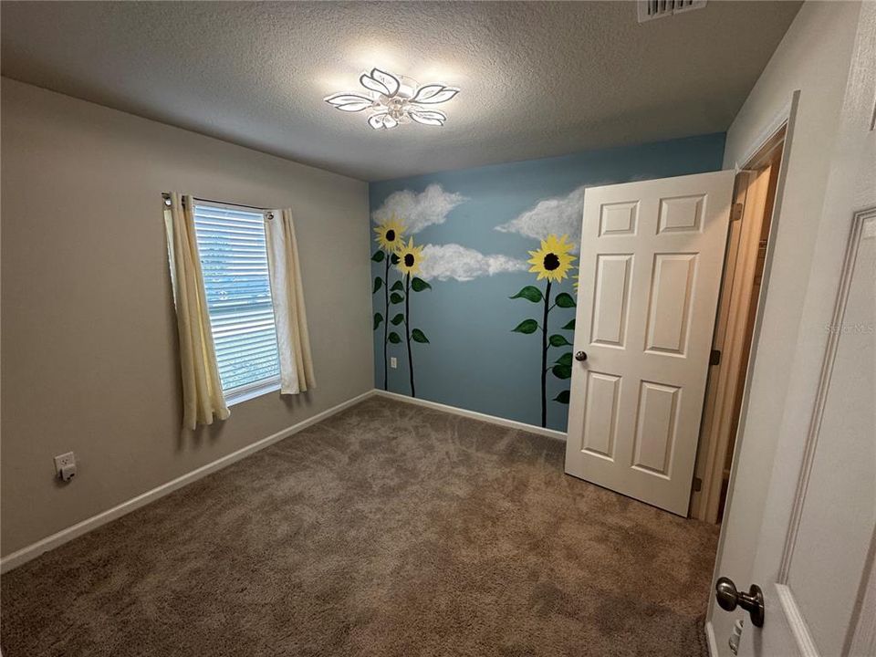 For Rent: $1,750 (3 beds, 2 baths, 1265 Square Feet)