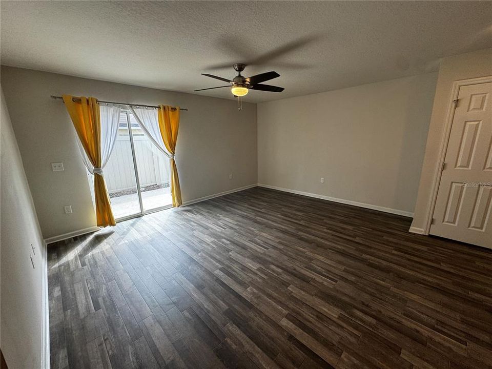 For Rent: $1,750 (3 beds, 2 baths, 1265 Square Feet)