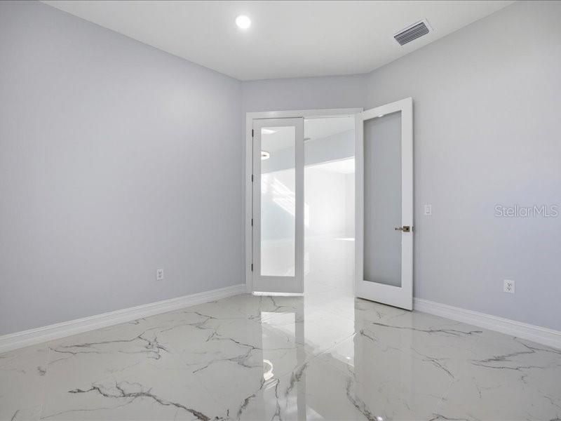 For Sale: $750,000 (4 beds, 3 baths, 2703 Square Feet)