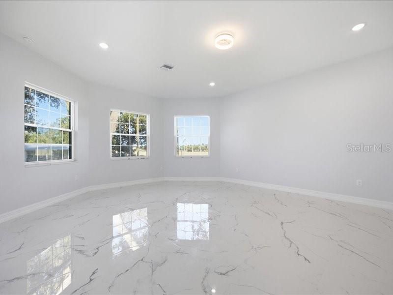 For Sale: $750,000 (4 beds, 3 baths, 2703 Square Feet)