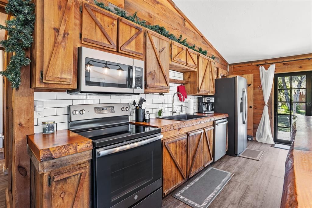 待售: $525,000 (3 贝兹, 3 浴室, 1504 平方英尺)