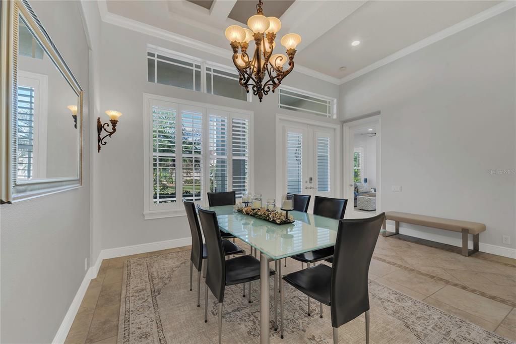 Activo con contrato: $755,000 (3 camas, 3 baños, 2591 Pies cuadrados)