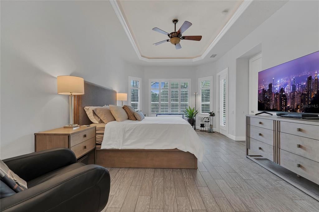 Activo con contrato: $755,000 (3 camas, 3 baños, 2591 Pies cuadrados)