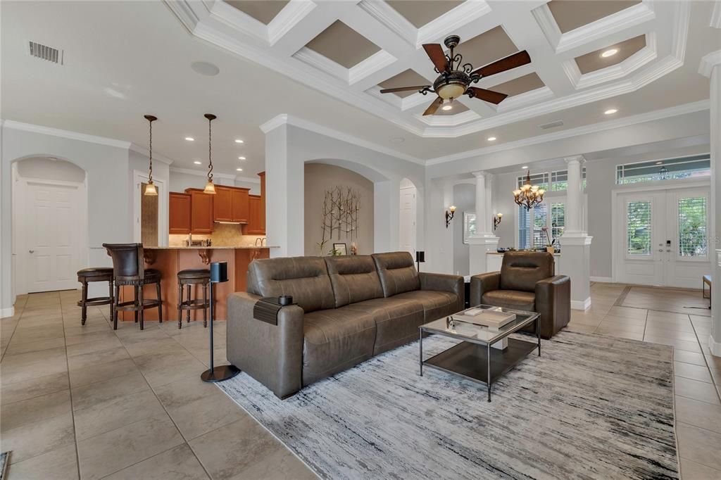 Activo con contrato: $755,000 (3 camas, 3 baños, 2591 Pies cuadrados)