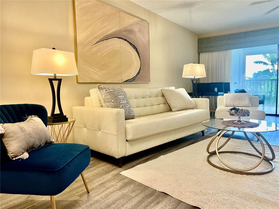 For Rent: $2,200 (2 beds, 2 baths, 1398 Square Feet)