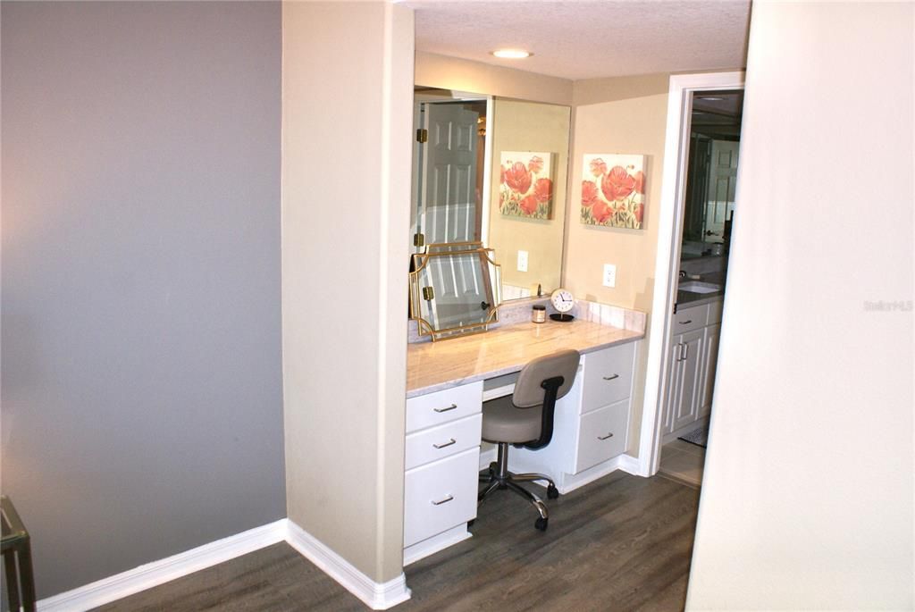 For Rent: $2,200 (2 beds, 2 baths, 1398 Square Feet)