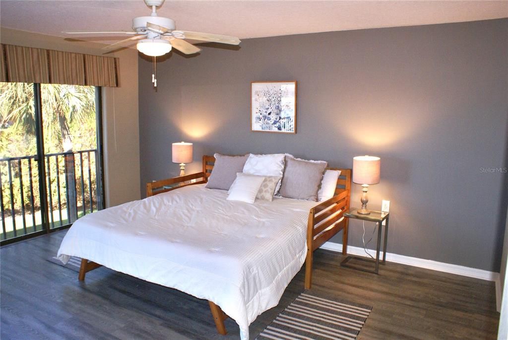 For Rent: $2,200 (2 beds, 2 baths, 1398 Square Feet)