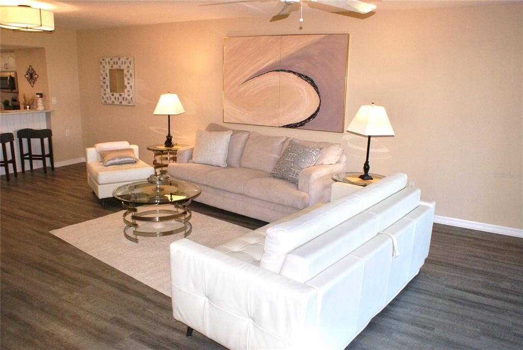 For Rent: $2,200 (2 beds, 2 baths, 1398 Square Feet)