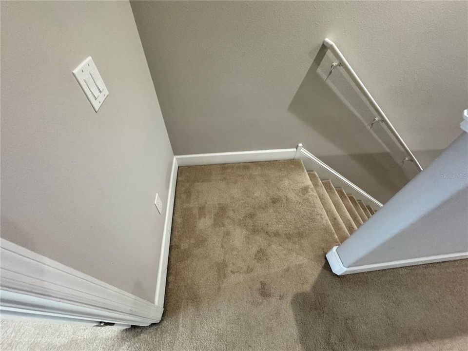 For Rent: $2,950 (3 beds, 2 baths, 2044 Square Feet)