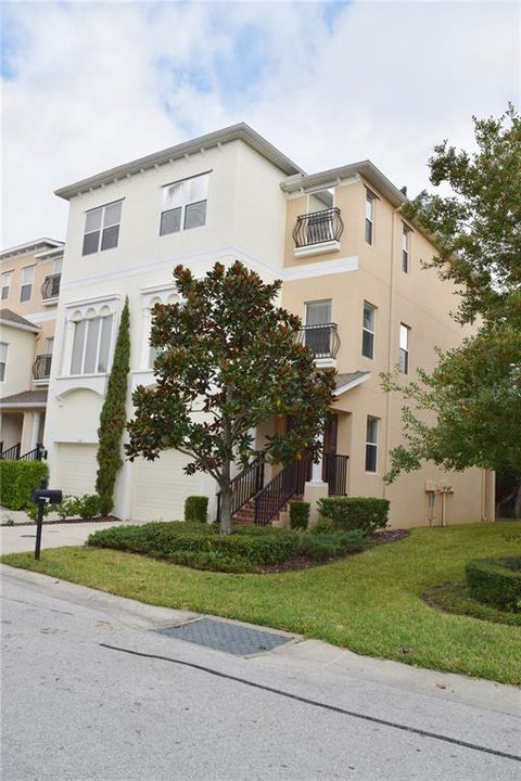 For Rent: $2,950 (3 beds, 2 baths, 2044 Square Feet)