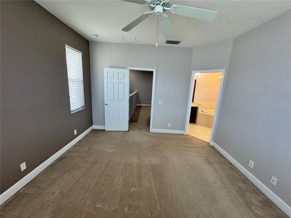 For Rent: $2,950 (3 beds, 2 baths, 2044 Square Feet)