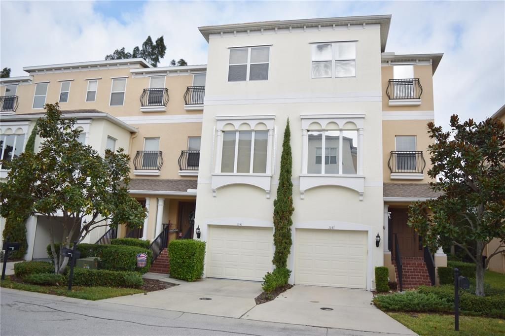 For Rent: $2,950 (3 beds, 2 baths, 2044 Square Feet)