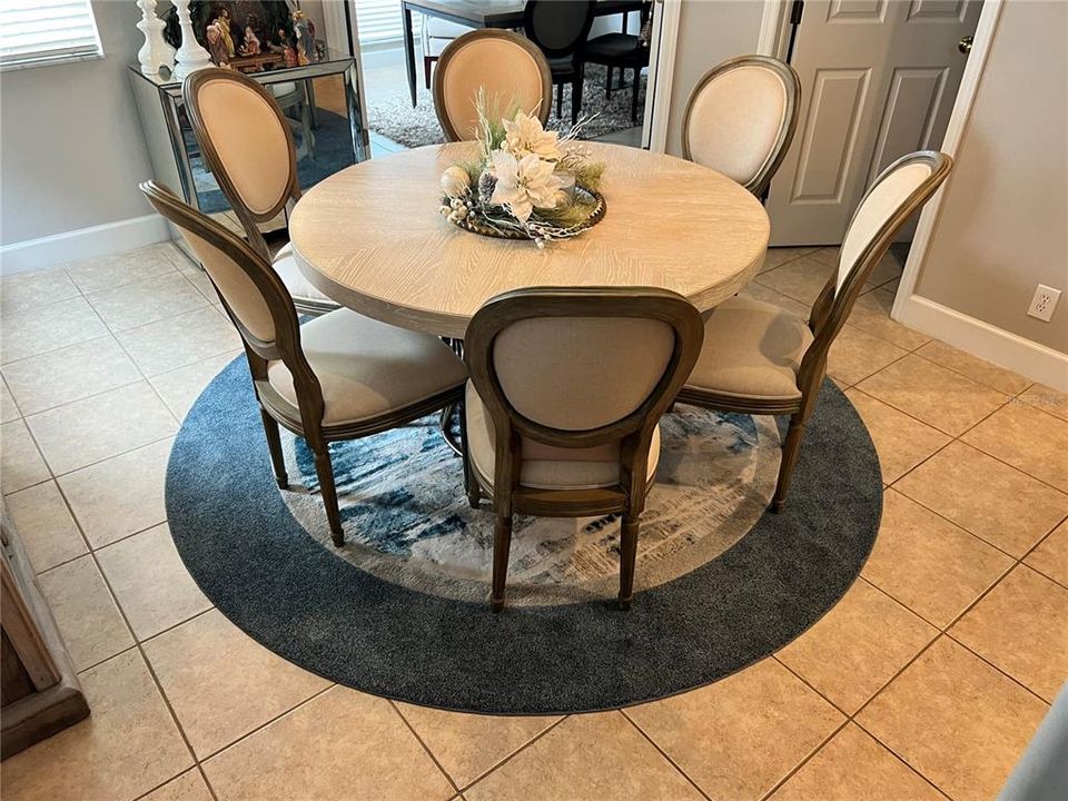 For Rent: $2,950 (3 beds, 2 baths, 2044 Square Feet)