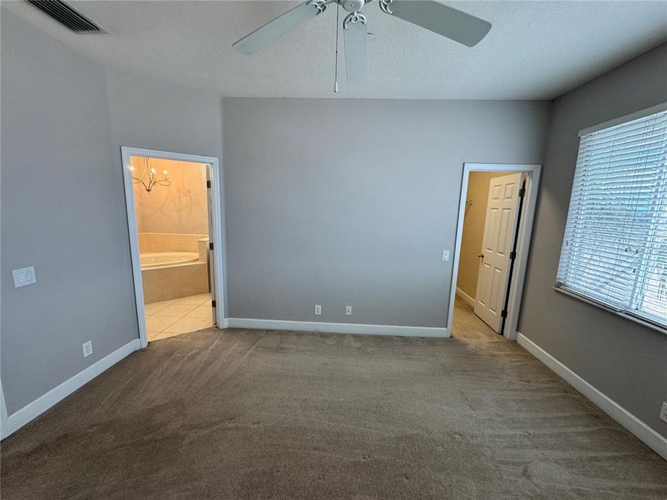 For Rent: $2,950 (3 beds, 2 baths, 2044 Square Feet)