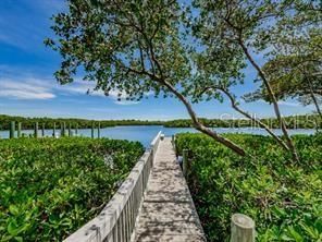 For Rent: $2,950 (3 beds, 2 baths, 2044 Square Feet)