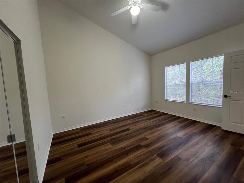 For Rent: $2,150 (3 beds, 3 baths, 1462 Square Feet)