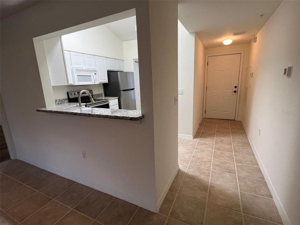 For Rent: $2,150 (3 beds, 3 baths, 1462 Square Feet)