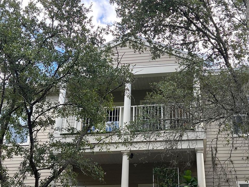 For Rent: $2,150 (3 beds, 3 baths, 1462 Square Feet)