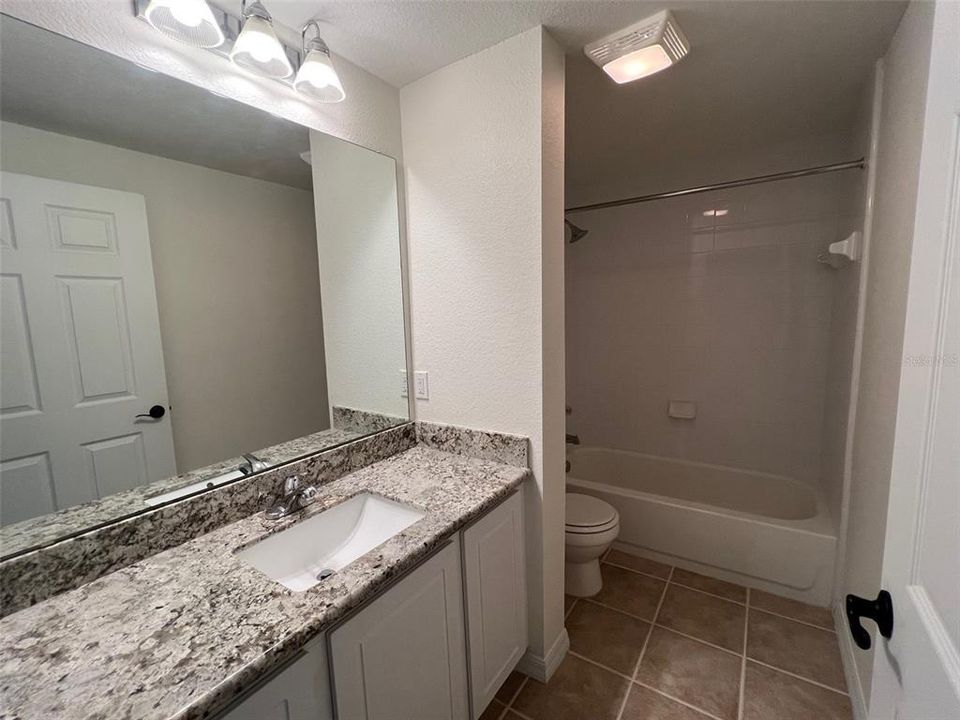 For Rent: $2,150 (3 beds, 3 baths, 1462 Square Feet)