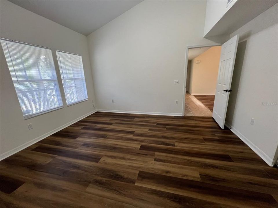 For Rent: $2,150 (3 beds, 3 baths, 1462 Square Feet)