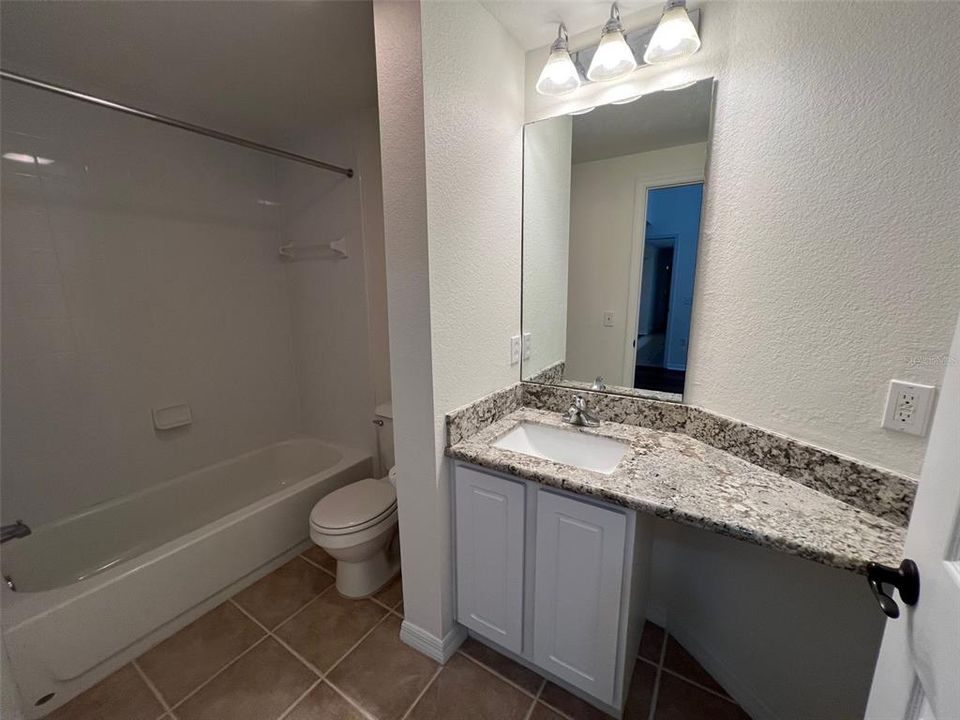 For Rent: $2,150 (3 beds, 3 baths, 1462 Square Feet)