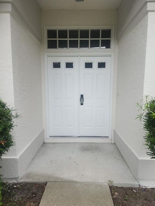 Activo con contrato: $1,800 (3 camas, 2 baños, 1499 Pies cuadrados)