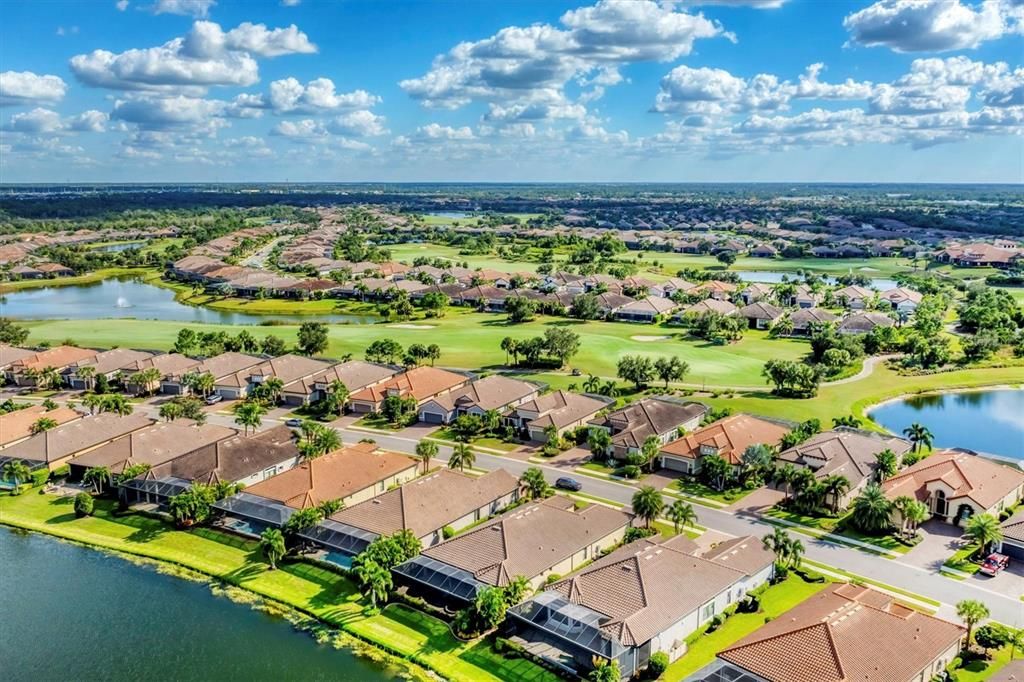 For Sale: $899,000 (3 beds, 2 baths, 2395 Square Feet)