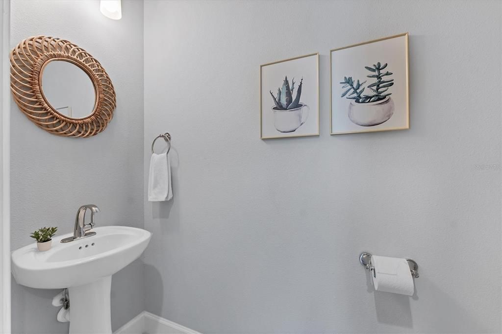 For Sale: $899,000 (3 beds, 2 baths, 2395 Square Feet)